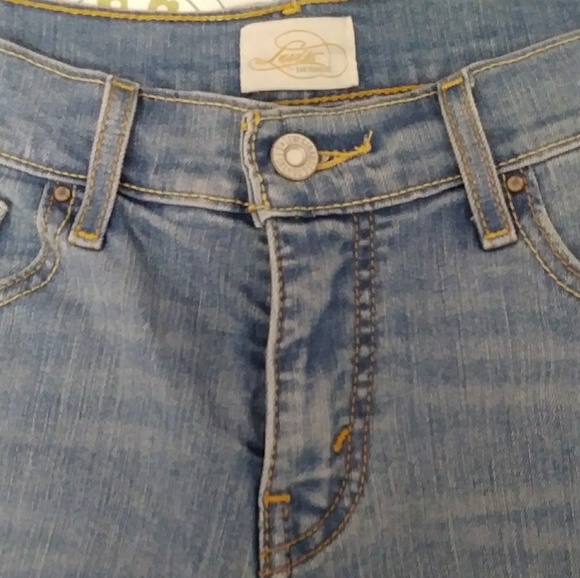 515 Levi Strauss Capris for women. Levis San Francisco. Capri Denim for woman - Picture 5 of 5